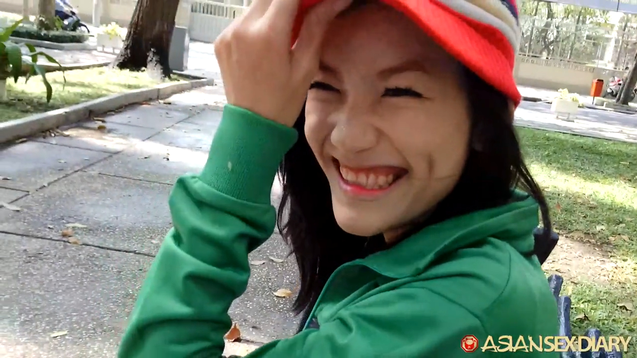 Asiansexdiary – Gặp gỡ em Mi tại công viên